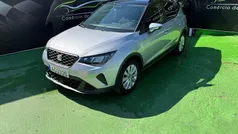 Cinza Usado 2022 Seat Arona Style SUV | € 17.900 (Preço justo)