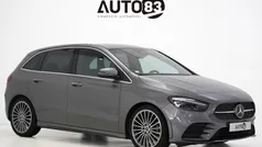 Cinza Usado 2023 Mercedes B200 AMG line Monovolume | € 33.990 (Super Preço)