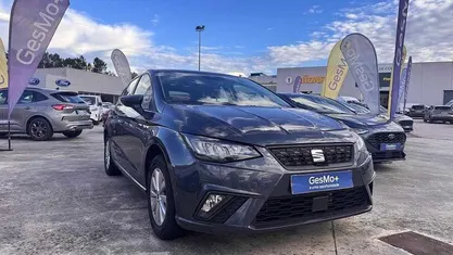Usado Seat Ibiza 95 HP (69 kW) 2023 Cinzento Citadino
