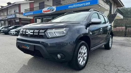 Usado Dacia Duster Essentiel 91 HP (66 kW) 2023 Cinza SUV