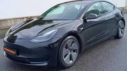 Usado Tesla Model 3 Standard Range Plus 225 kW (306 HP) 2022 Preto Sedan