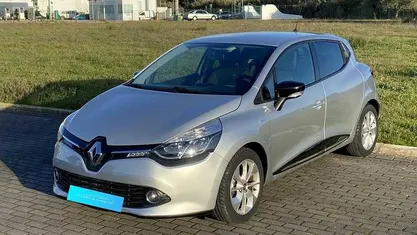 Cinza prata Usado 2016 Renault Clio IV LIMITED | € 11.750 (Bom preço)