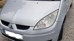 Azul Usado 2005 Mitsubishi Colt Sedan | € 6.250