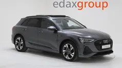 Cinza Usado 2019 Audi e-tron Advanced SUV | € 28.990 (Bom preço)