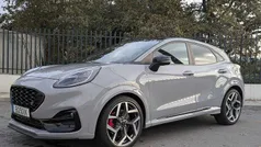 Cinzento Usado 2020 Ford Puma Gen-E ST Sedan | € 22.750 (Bom preço)