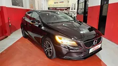 Preto Usado 2019 Volvo V40 Momentum Carrinha | € 15.750 (Preço justo)