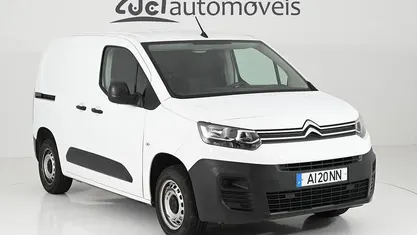 Branco Usado 2021 Citroën Berlingo Monovolume | € 14.900 (Preço justo)