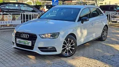 Branco Usado 2015 Audi A3 Sportback Attraction Carrinha | € 16.490 (Preço justo)