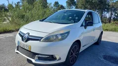 Branco Usado 2014 Renault Scénic III Bose Edition Monovolume | € 7.500 (Super Preço)