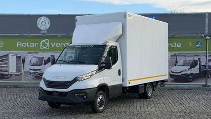 Usado Iveco Daily 180 HP (132 kW) 2025