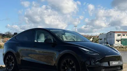 Preto Usado 2023 Tesla Model Y SUV | € 40.000 (Preço justo)