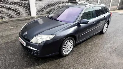 Usado Renault Laguna III 150 HP (110 kW) 2008 Cinza Carrinha