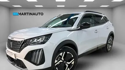 Usado Peugeot 2008 136 HP (100 kW) 2025 Branco SUV