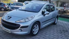 Cinzento Usado 2006 Peugeot 207 Citadino | € 4.990 (Preço justo)