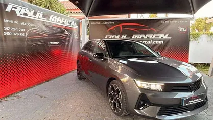 Usado Opel Astra GS Line 130 HP (95 kW) 2024