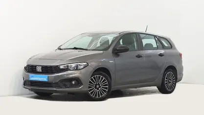 Cinzento Usado 2023 Fiat Tipo Wagon Carrinha | € 15.900 (Preço justo)