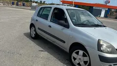 Usado 2003 Renault Clio II Citadino | € 1.500 (Bom preço)