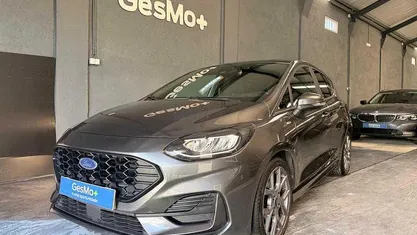 Usado Ford Fiesta 100 HP (73 kW) 2023 Cinzento Citadino