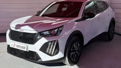 Usado Peugeot 2008 101 HP (74 kW) 2024 Branco SUV