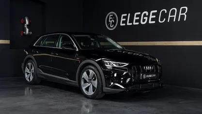 Usado 2020 Audi e-tron Advanced SUV | € 31.750 (Preço justo)
