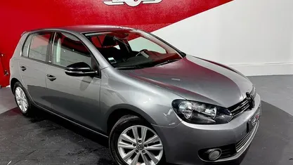 Usado VW Golf VI 105 HP (77 kW) 2011 Antracite Citadino