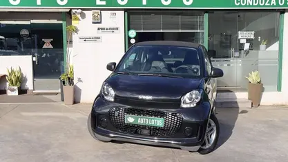 Preto Usado 2020 Smart ForTwo Electric Drive Passion Coupé | € 12.970 (Preço justo)