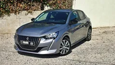 Usado 2023 Peugeot 208 Allure Citadino | € 19.600 (Preço justo)