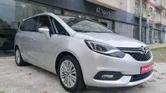 Cinza Usado 2017 Opel Zafira Innovation Monovolume | € 14.750 (Preço justo)