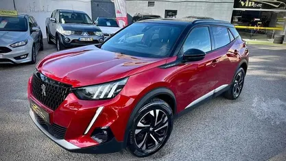 Vermelho Usado 2021 Peugeot 2008 GT-line SUV | € 21.990 (Preço justo)