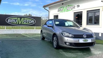 Cinzento Usado 2012 VW Golf VII Cabrios | € 12.950 (Preço justo)