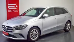 Cinza Usado 2019 Mercedes B180 Style Monovolume | € 24.500 (Preço justo)