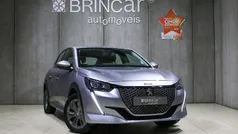 Cinza Usado 2021 Peugeot e-208 Allure Citadino | € 16.490 (Bom preço)