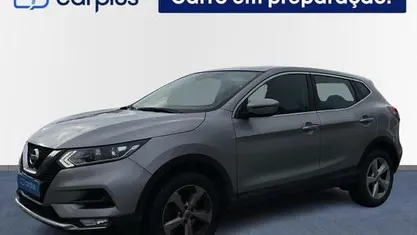 Usado Nissan Qashqai Acenta 140 HP (102 kW) 2019 Cinza SUV