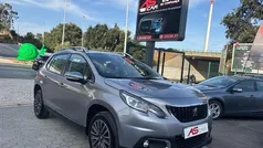 Cinza Usado 2018 Peugeot 2008 Active SUV | € 13.490 (Preço justo)