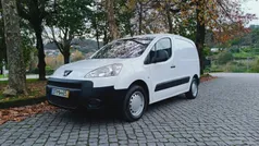 Branco Usado 2011 Peugeot Partner Monovolume | € 7.990 (Preço justo)