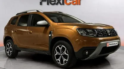 Amarelo Usado 2018 Dacia Duster Prestige SUV | € 13.290 (Preço justo)