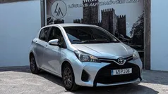Cinzento Usado 2014 Toyota Yaris | € 7.980 (Preço justo)