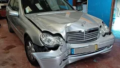 Mercedes 220