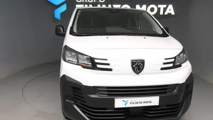 Usado Peugeot Expert 120 HP (88 kW) 2024 Branco Van