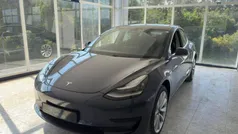 Cinzento Usado 2019 Tesla Model 3 Sedan | € 21.500 (Preço justo)