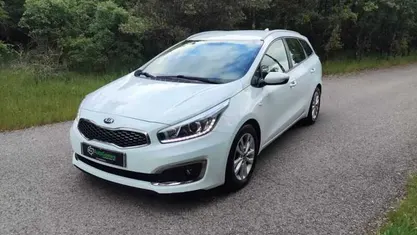 Branco Usado 2018 Kia Ceed Sportswagon Carrinha | € 14.800 (Preço justo)