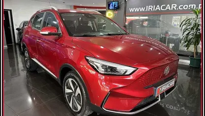 Usado MG ZS Comfort 130 kW (177 HP) 2022 Vermelho SUV
