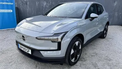 Cinza Usado 2024 Volvo EX30 Core SUV | € 33.950 (Super Preço)
