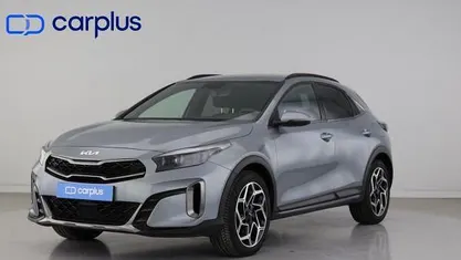 Usado Kia XCeed 120 HP (88 kW) 2022 Cinzento SUV