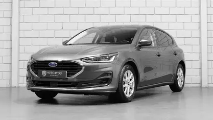 Cinza Usado 2022 Ford Focus Titanium | € 18.950 (Preço justo)