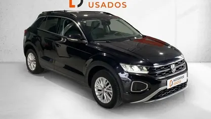 Usado VW T-Roc Life 116 HP (85 kW) 2024 Preto SUV