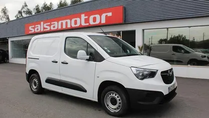 Branco Usado 2019 Opel Combo | € 12.900 (Bom preço)