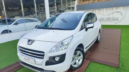 Usado Peugeot 3008 200 HP (147 kW) 2013 Branco Carrinha