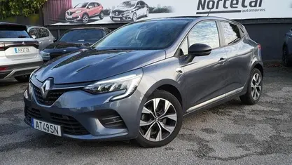 Usado 2022 Renault Clio V LIMITED | € 14.900 (Bom preço)