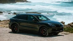 Preto Usado 2020 Porsche Cayenne SUV | € 89.990 (Preço justo)